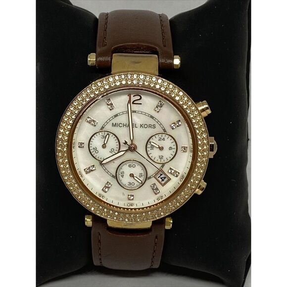 Michael Kors MK5896 Women's Brown Leather White Analog Dial Quartz Watch XX739 - Picture 1 of 12
